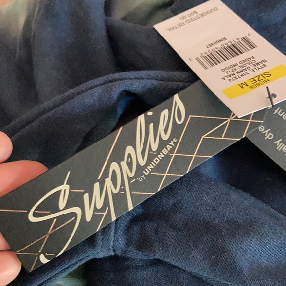 NWT Supplies by Union Bay Women’s Tie Dye Dawn Nala Sweatshirt - Picture 5 of 8